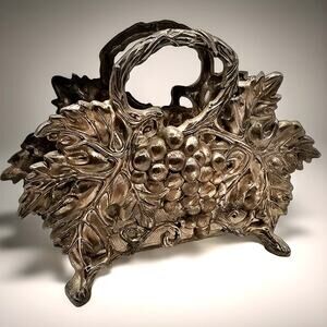 1994 Godinger Silver Plated Grapevine Napkin Holder Ornate Vintage Letter Rack